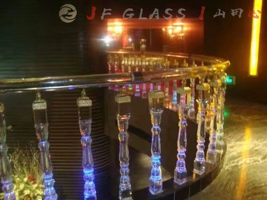 Therapeutic Glittering Balustrade K9 Crystal Glass Pillars