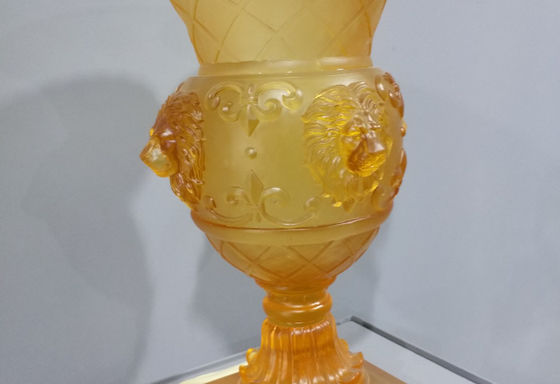 Dewaxing 3D Liuli Colored Crystal Glasses With Lighting