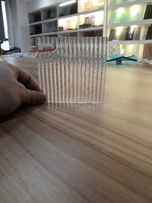 Laminated Division 80x80 Wove Shower Enclosure Glass